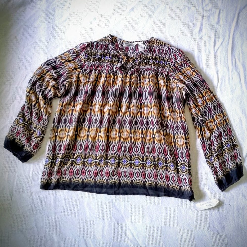 Long sleeve Blouse Ikat pattern - Picture 2 of 5